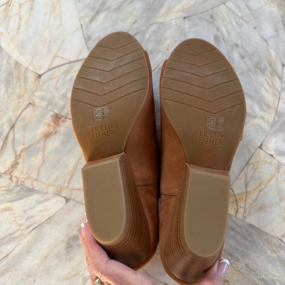 EILEEN FISHER Camel Suede Shoes, Size 8 1/2 - Picture 6 of 7